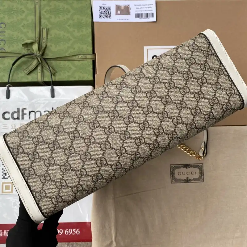 G*u*i s bags 2108ya0082