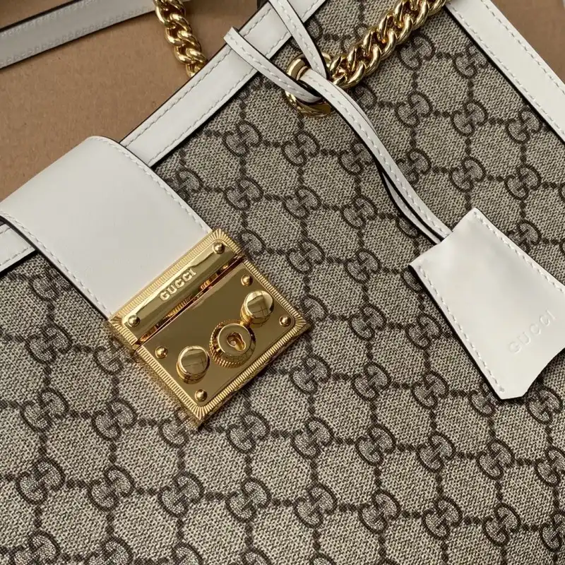 G*u*i s bags 2108ya0082