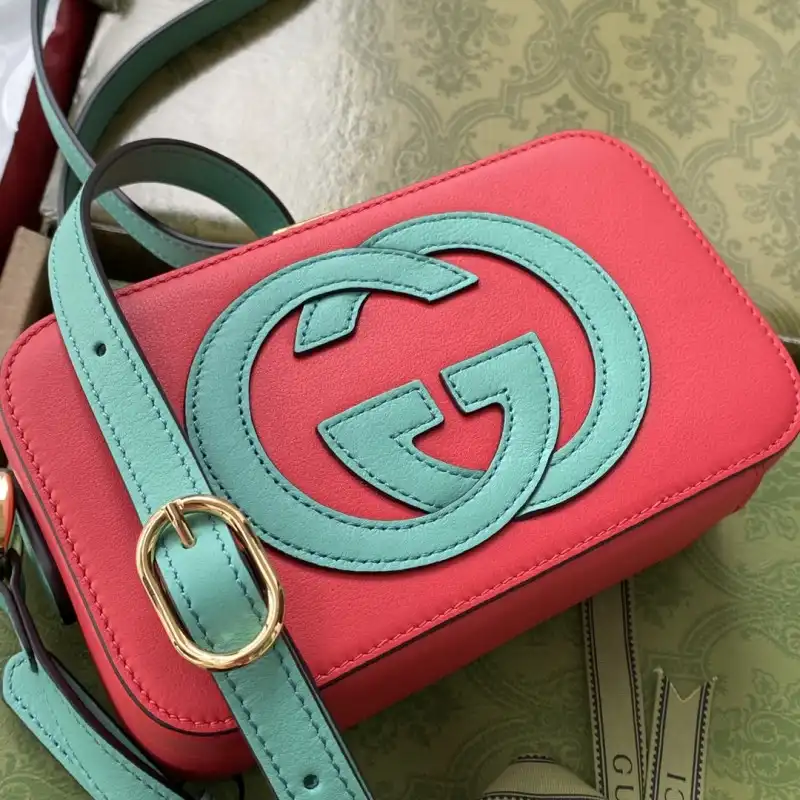 G*u*i s bags 2108ya0095