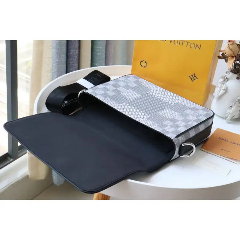LV Bags 2109DJ0033