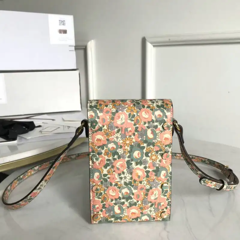 G*u*i bag 2109ya0121