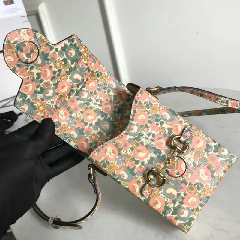 G*u*i bag 2109ya0121