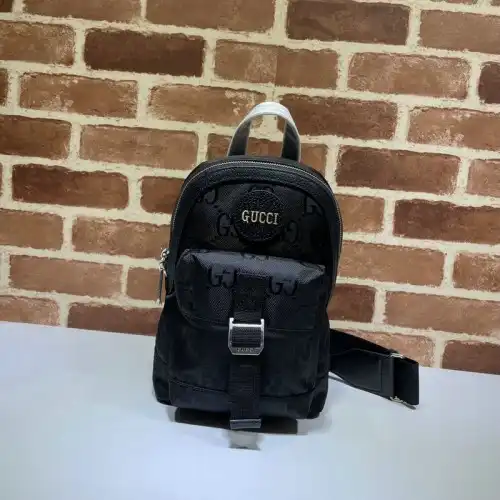G*u*i bag 2109ya0205