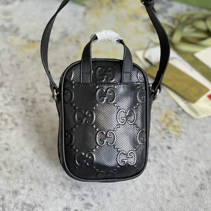 G*u*i bag 2110dj0036