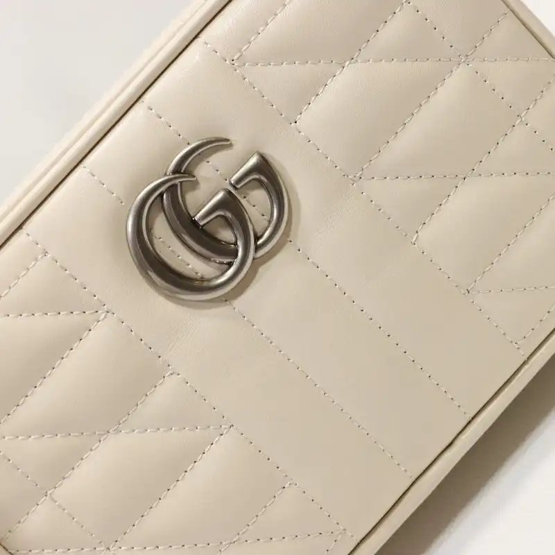 G*u*i bags 2110dj0080