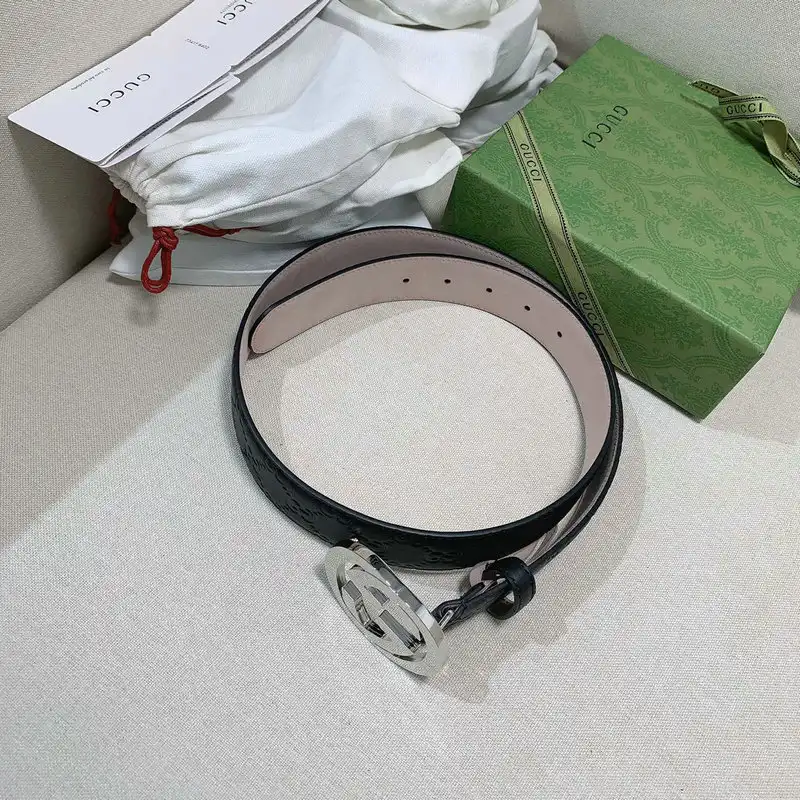 G*u*i belts 2110xf0026
