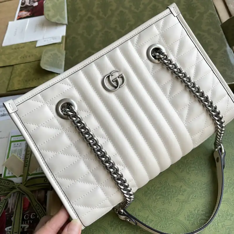 G*u*i bags 2110ya0001