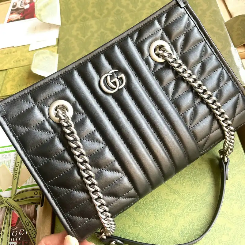 G*u*i bags 2110ya0002