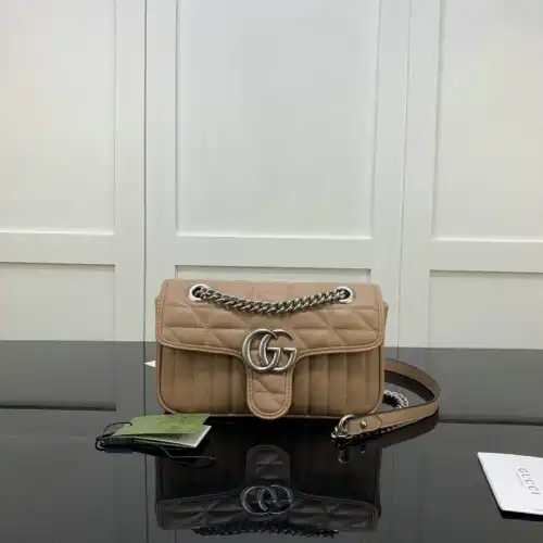 G*u*i bags 2110ya0130