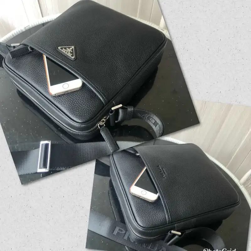 G*u*i s bags 2110yz0044