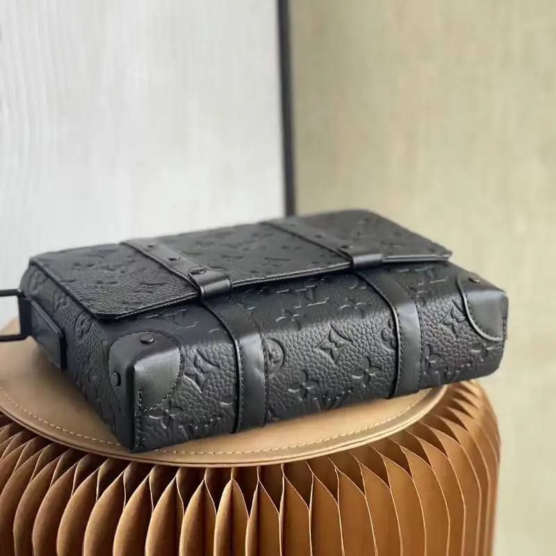 LV Bags 2111FY0020