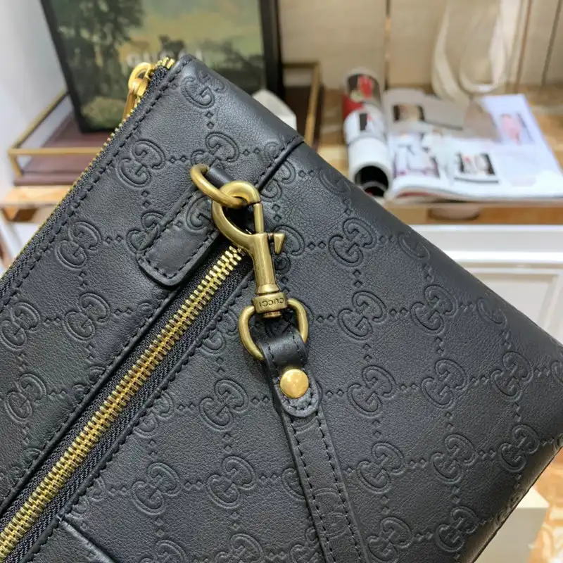 G*u*i bags 2111yz0004