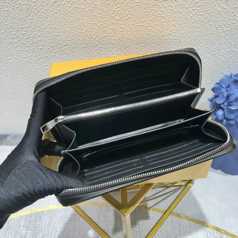 LV Bags 2111YZ0030