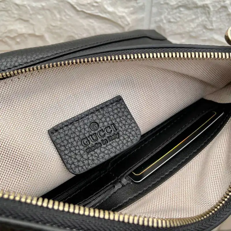 G*u*i bags 2111yz0042