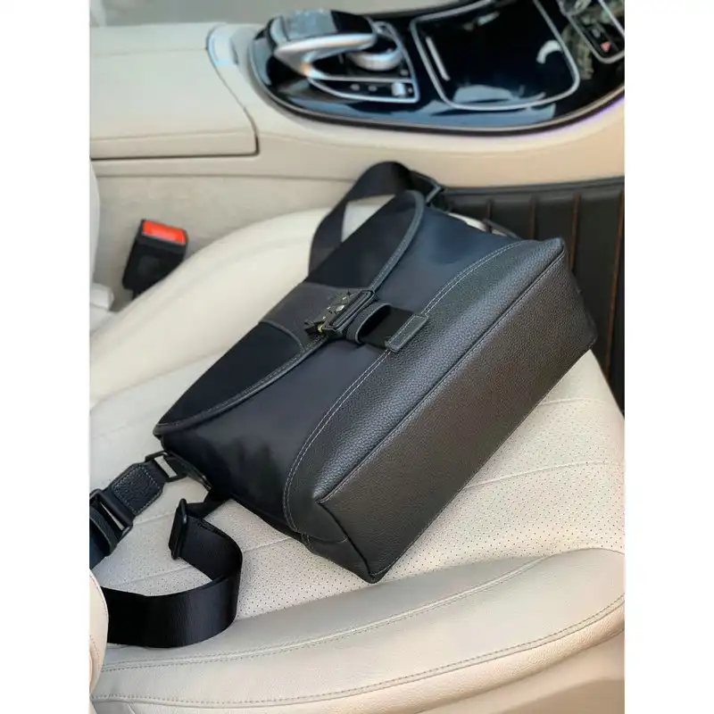 Dio Bags 2111YZ0067