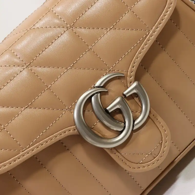 G*u*i bag 2112dj0004