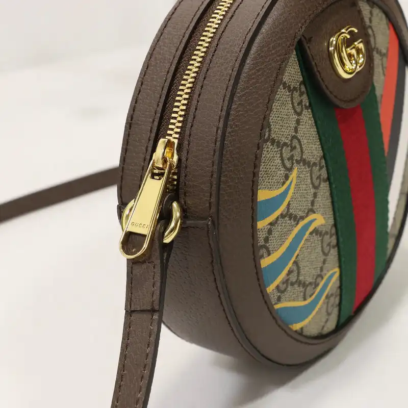 G*u*i bag 2112dj0045