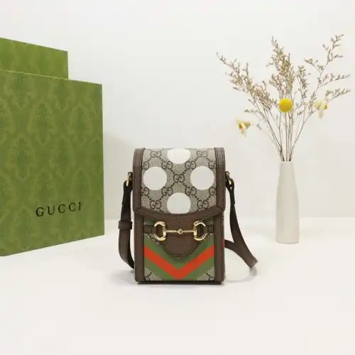 G*u*i bag 2112dj0046