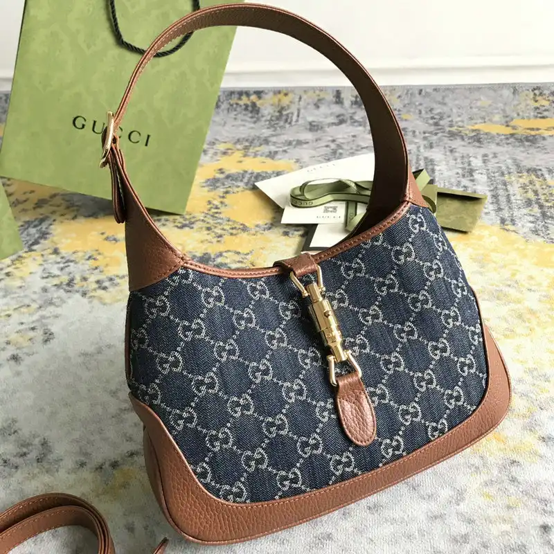 G*u*i bags 2112dj0112