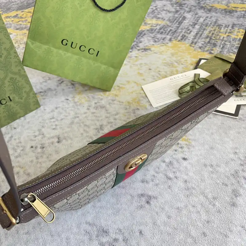 G*u*i bag 2112ht0017