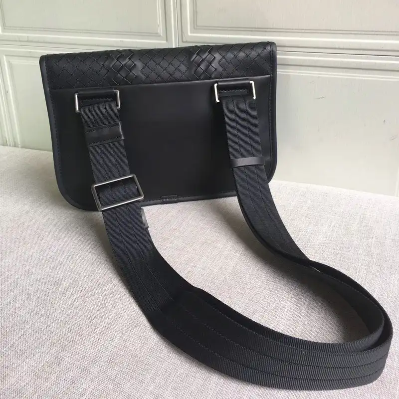 bo*te*ga Ve*ne*ta bag 2112sf0065