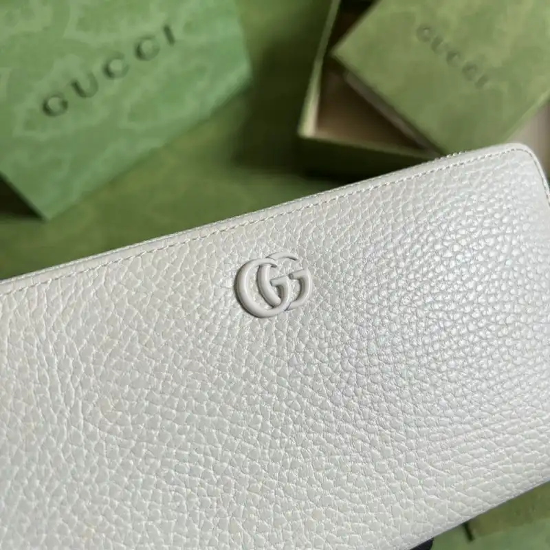 G*u*i bag 2112ya0004