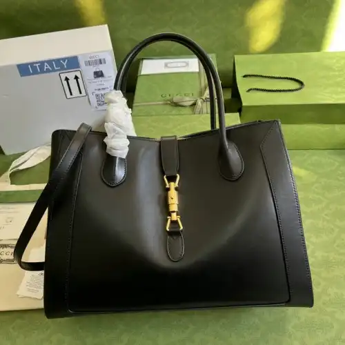 G*u*i bag 2112ya0049