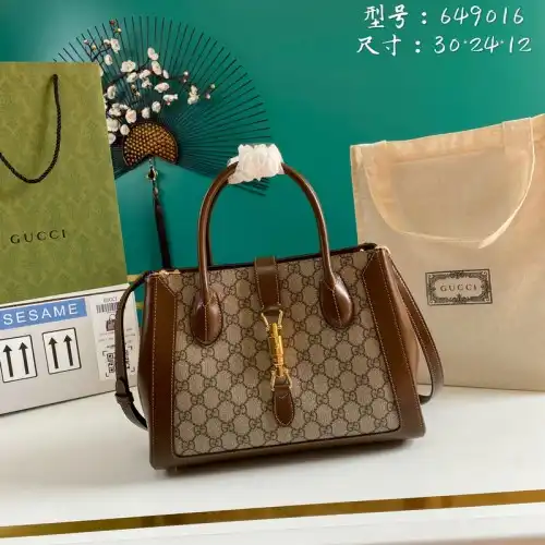 G*u*i bag 2112ya0051