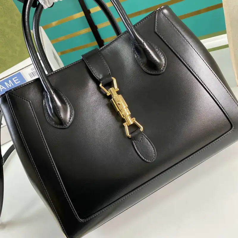 G*u*i bag 2112ya0052