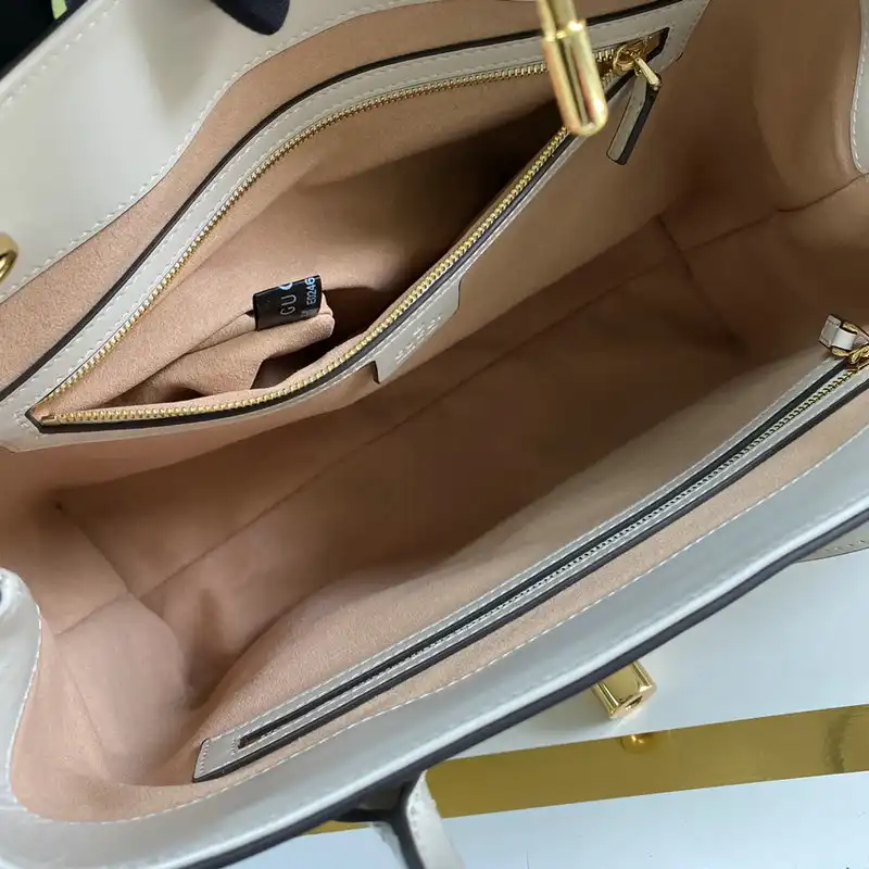 G*u*i bag 2112ya0053