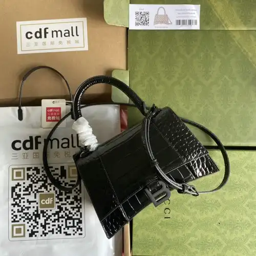 G*u*i bag 2112ya0069