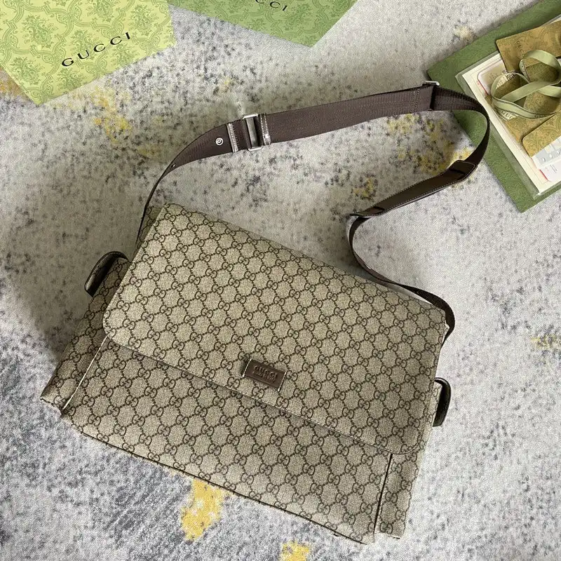 G*u*i bag 2201dj0015