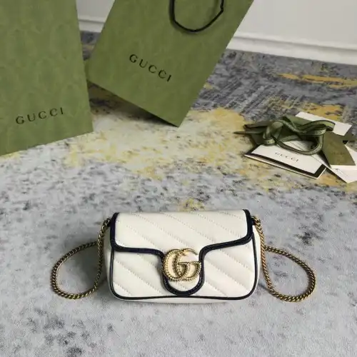 G*u*i bag 2201dj0027