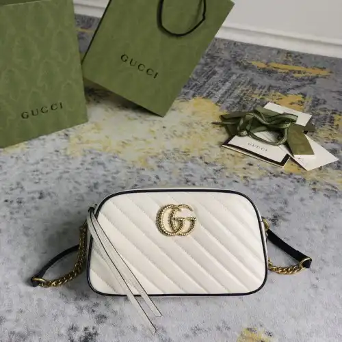 G*u*i bag 2201dj0029