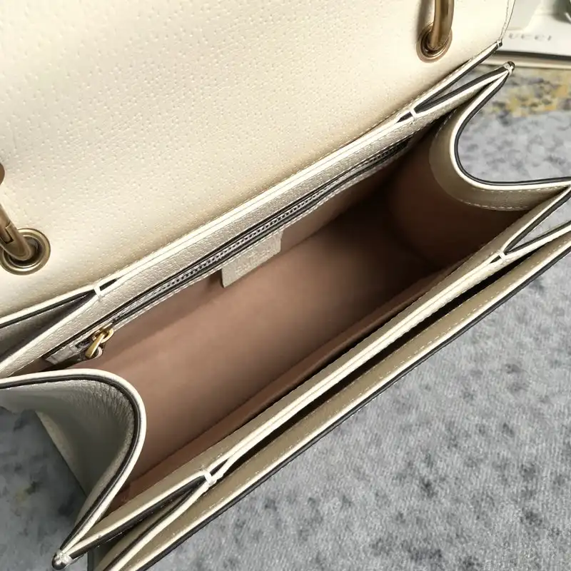 G*u*i bag 2201dj0033