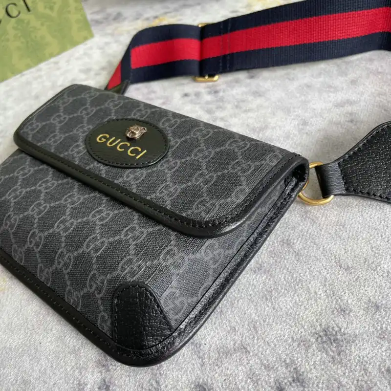 G*u*i bag 2201dj0038