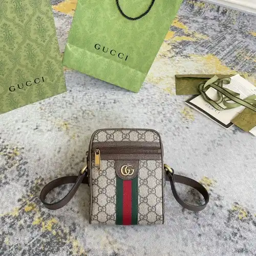G*u*i bag 2201dj0045