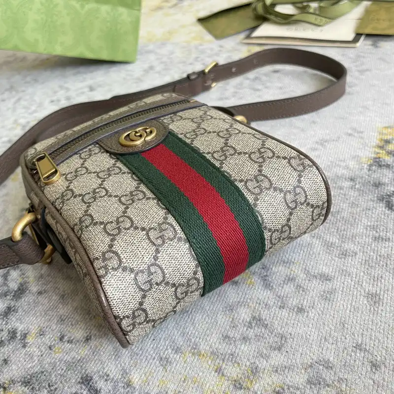 G*u*i bag 2201dj0045