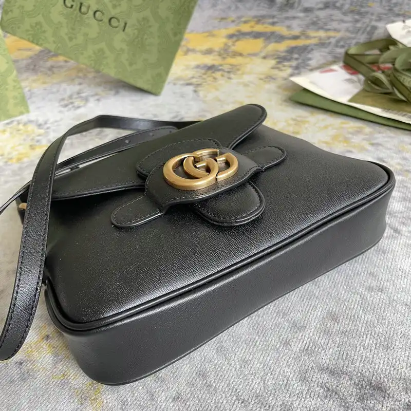 G*u*i bag 2201dj0051