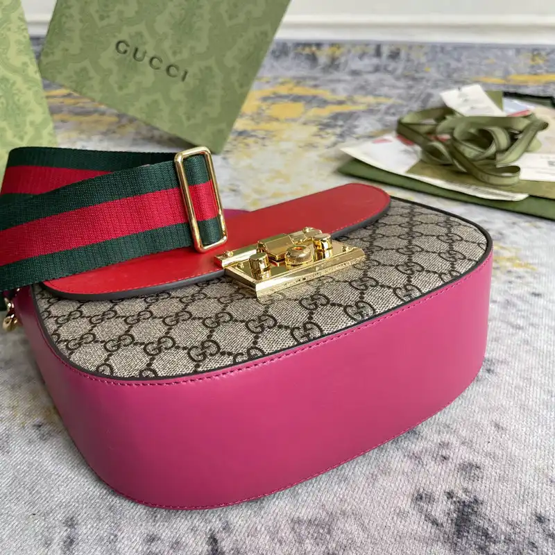 G*u*i bag 2201dj0054