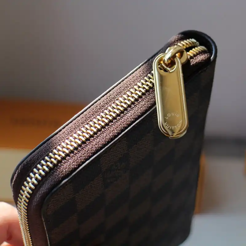 LV Bag 2204HT0017