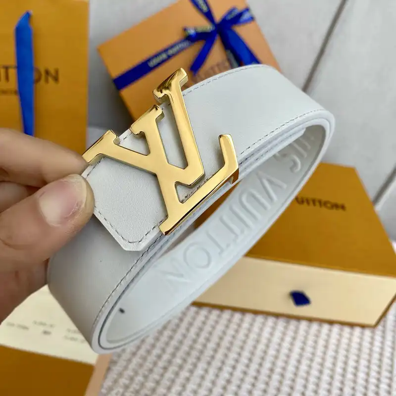 LV Belts 2204XA0133