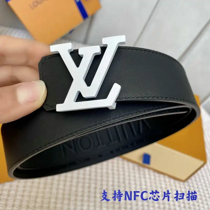 LV Belts 2204XA0138