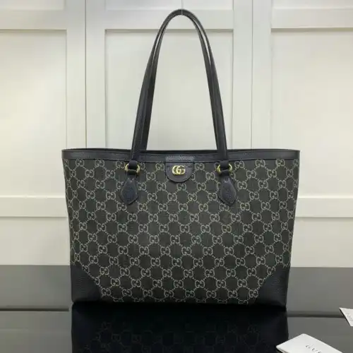 G*u*i bag 2204ya0014