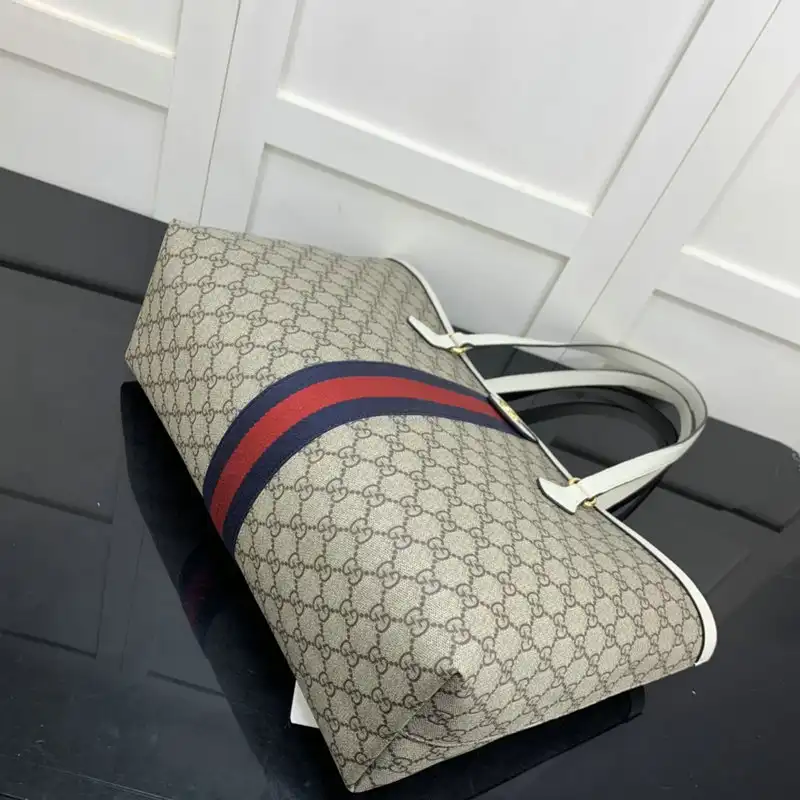 G*u*i bag 2204ya0017