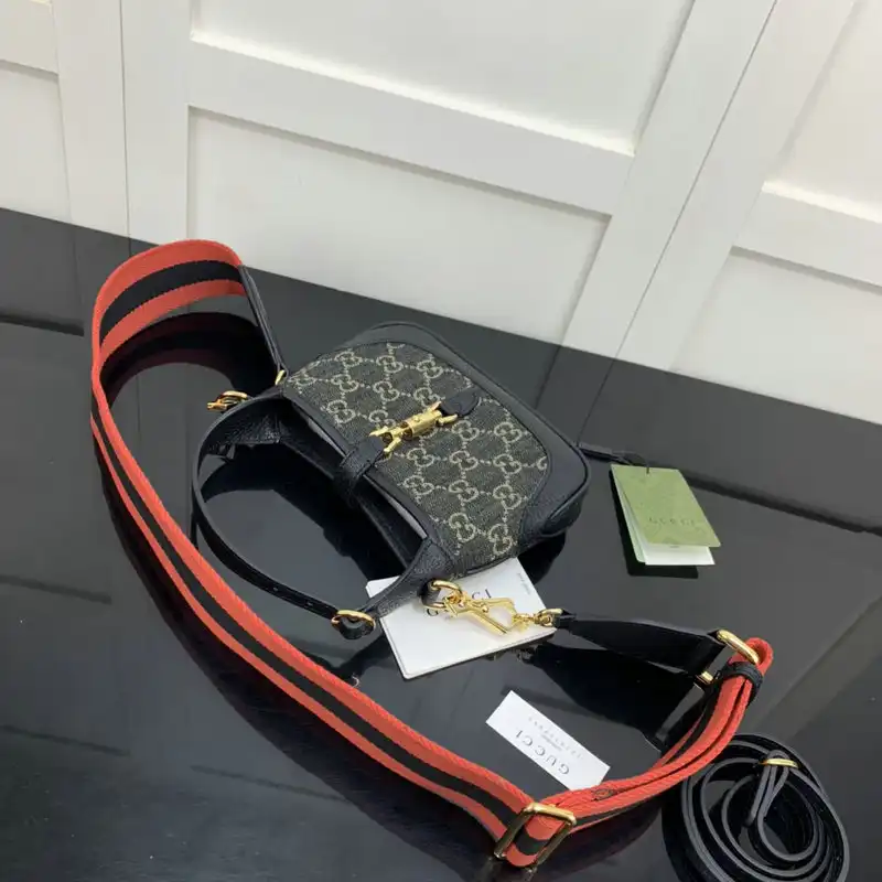 G*u*i bag 2204ya0022