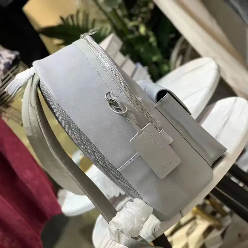 LV Bag 2205HT0003