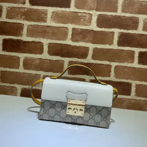 G*u*i bag 2205ya0019