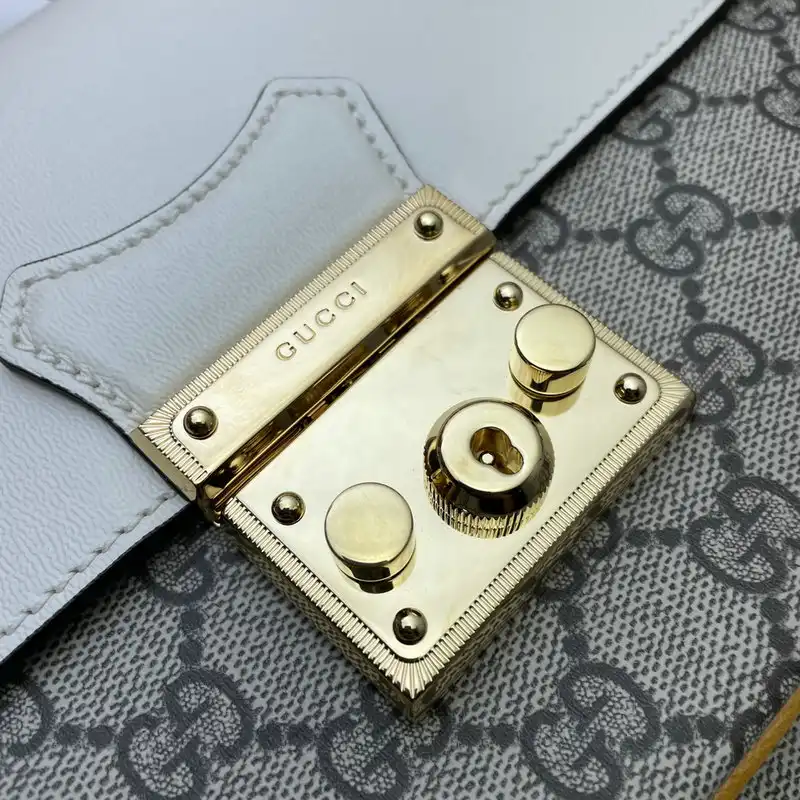 G*u*i bag 2205ya0020