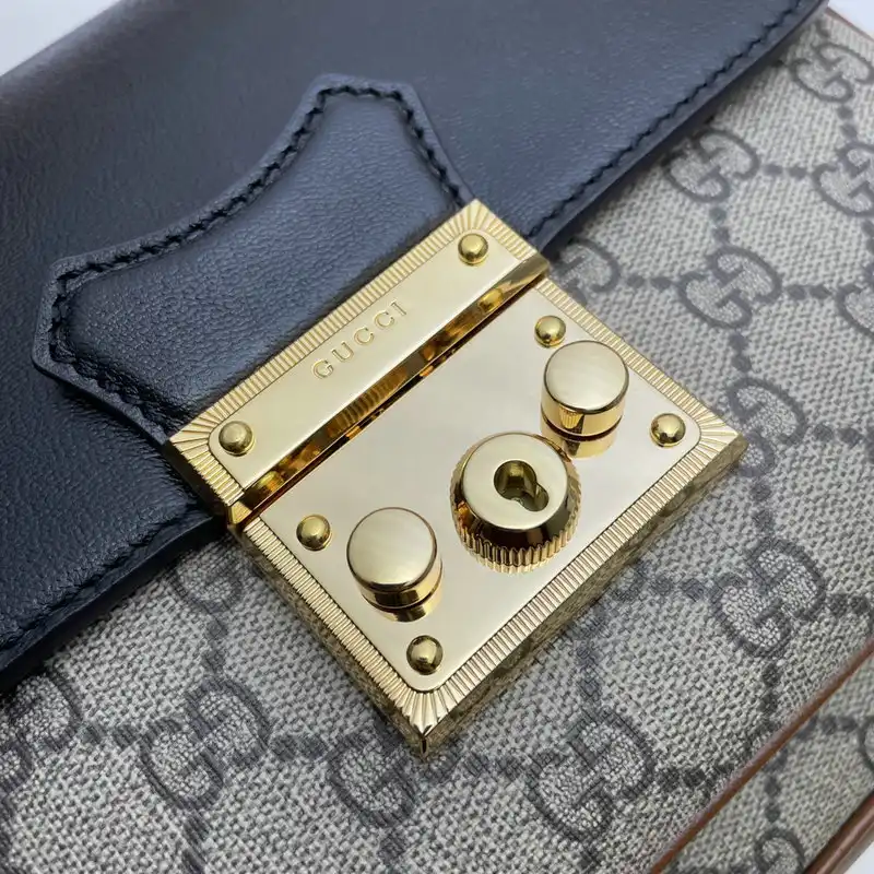 G*u*i bag 2205ya0021